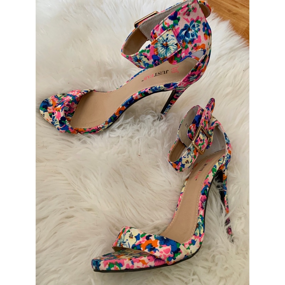 Ankle strap sandal heel